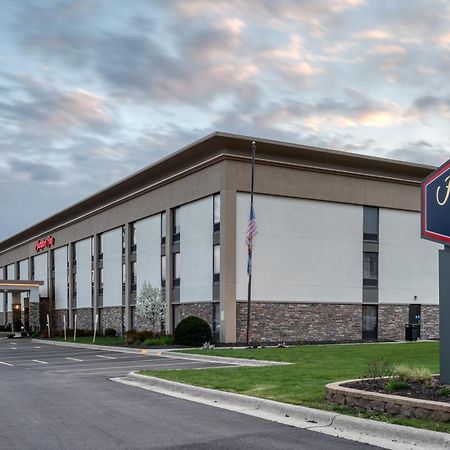 Hampton Inn Джейнсвилл Экстерьер фото