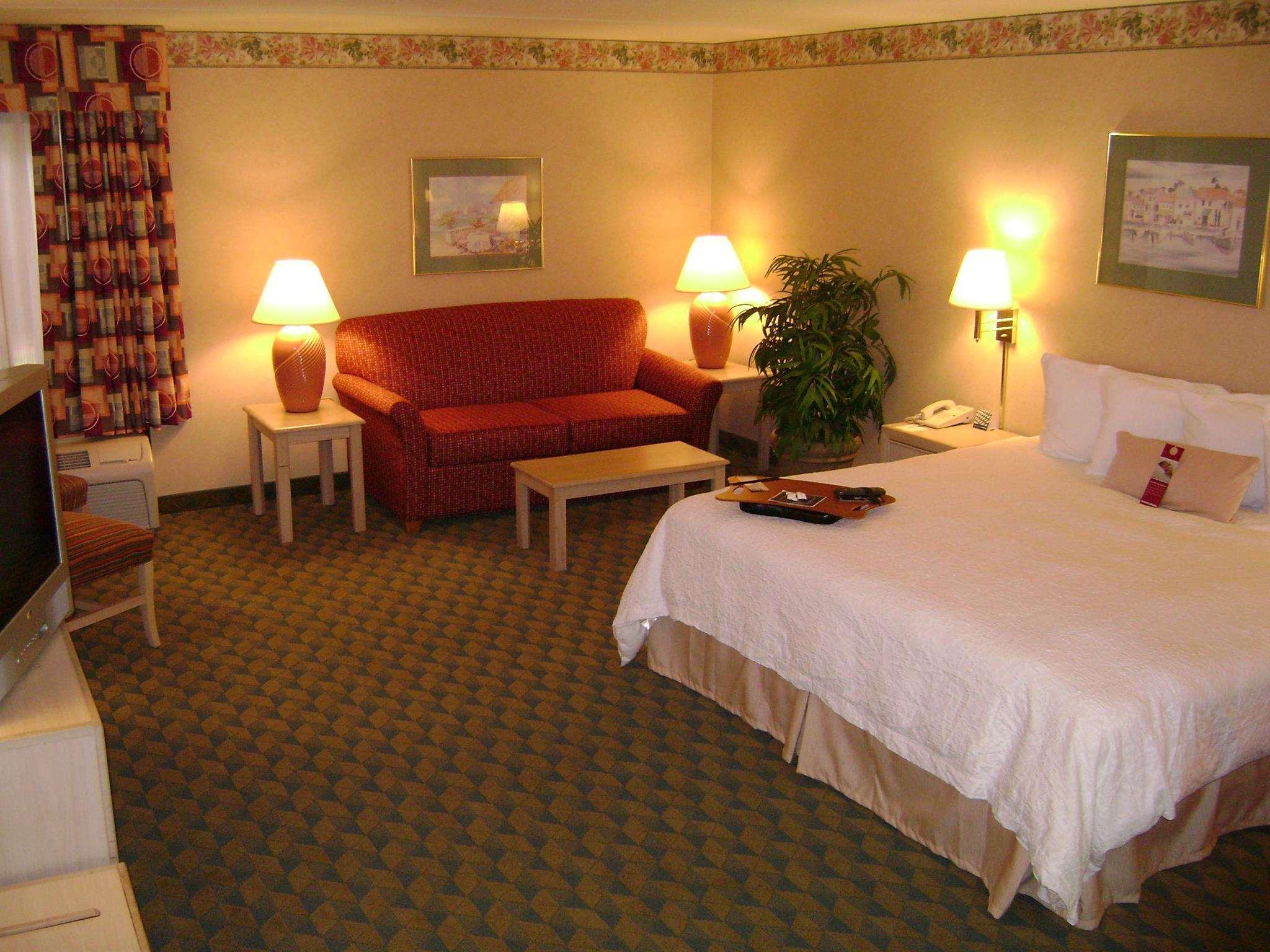Hampton Inn Джейнсвилл Экстерьер фото