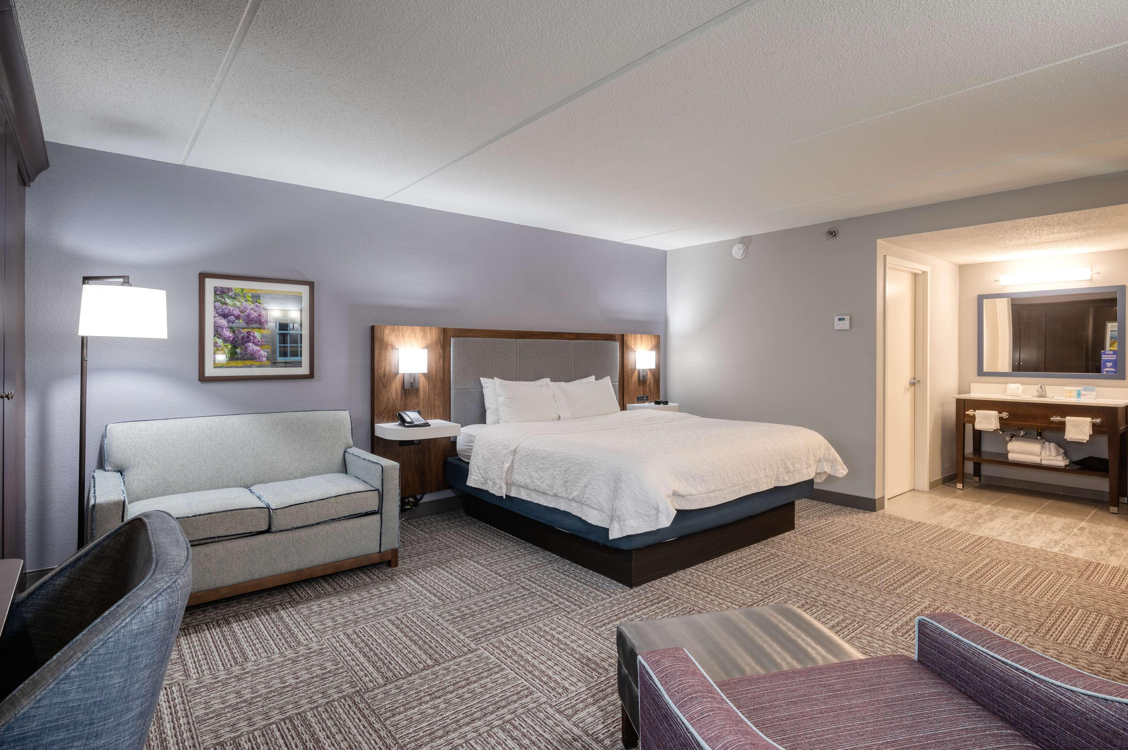 Hampton Inn Джейнсвилл Экстерьер фото