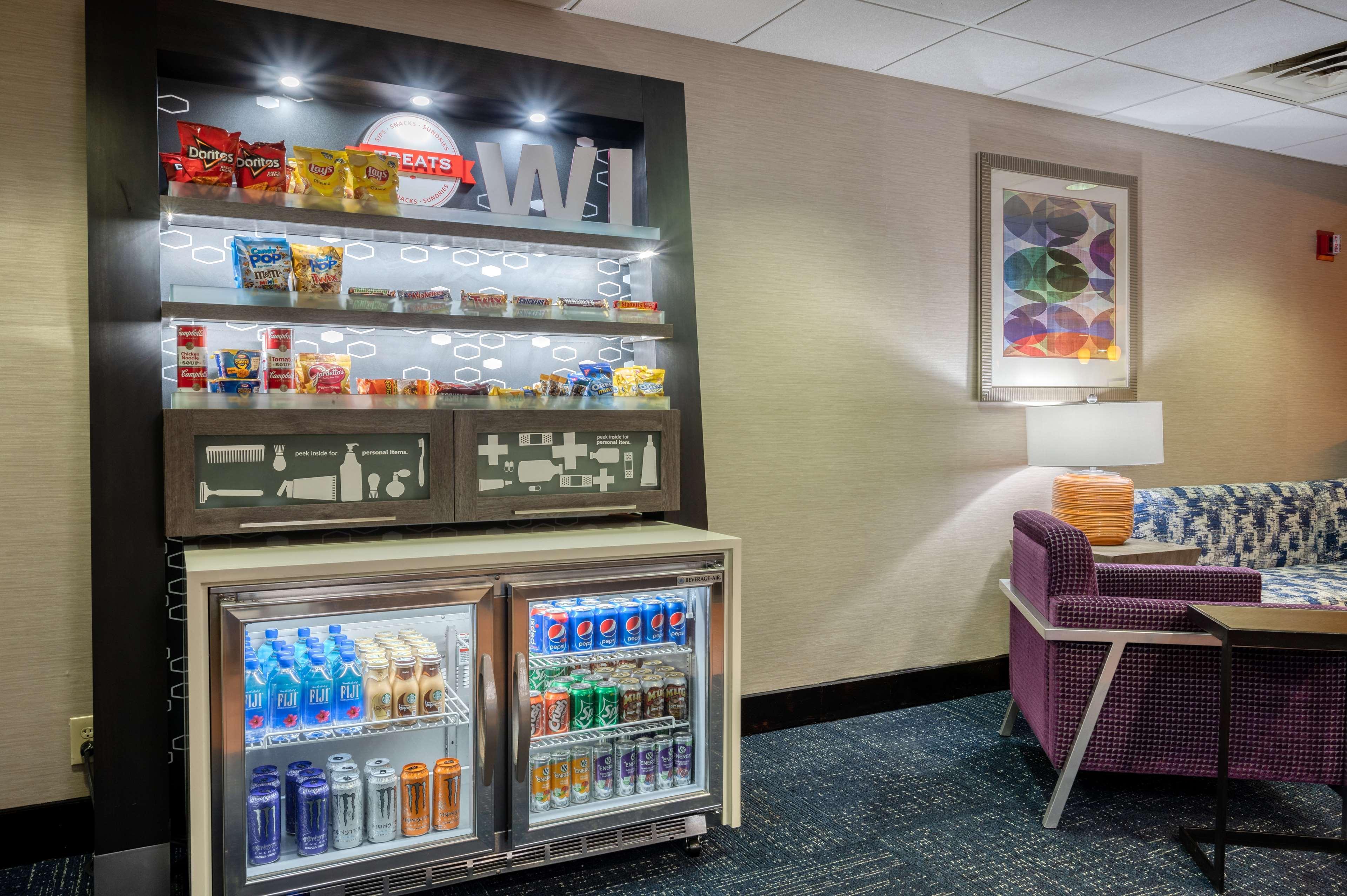 Hampton Inn Джейнсвилл Экстерьер фото